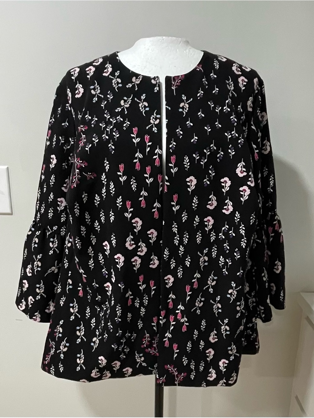 NWT Lane Bryant Floral Open Lightweight Jacket Bell Sleeves Spring Summer Fun